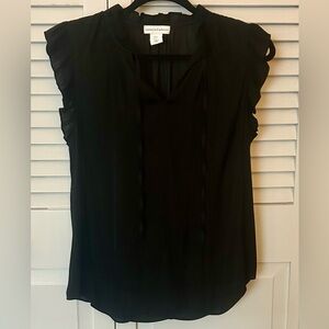 cupcakes & cashmere Black Ruffle Sleeve Blouse